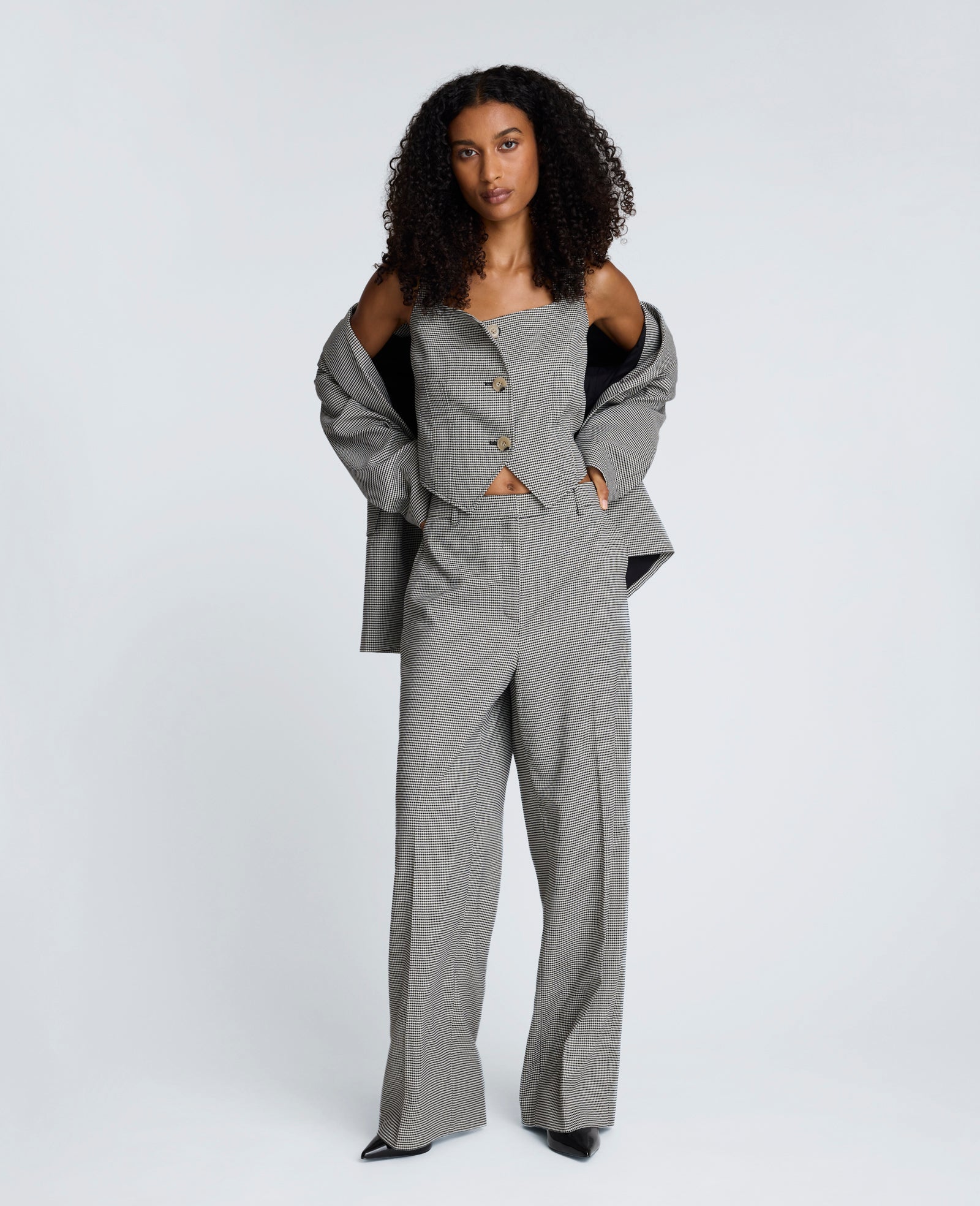 Cropped Fitted Bodice Houndstooth Vest - Image 5