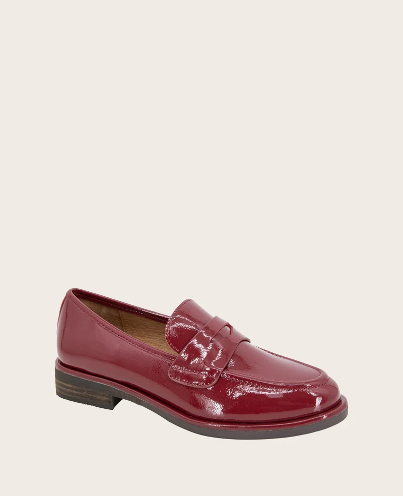 GENTLE SOULS - Cybil Crinkle Patent Loafer - Image 5