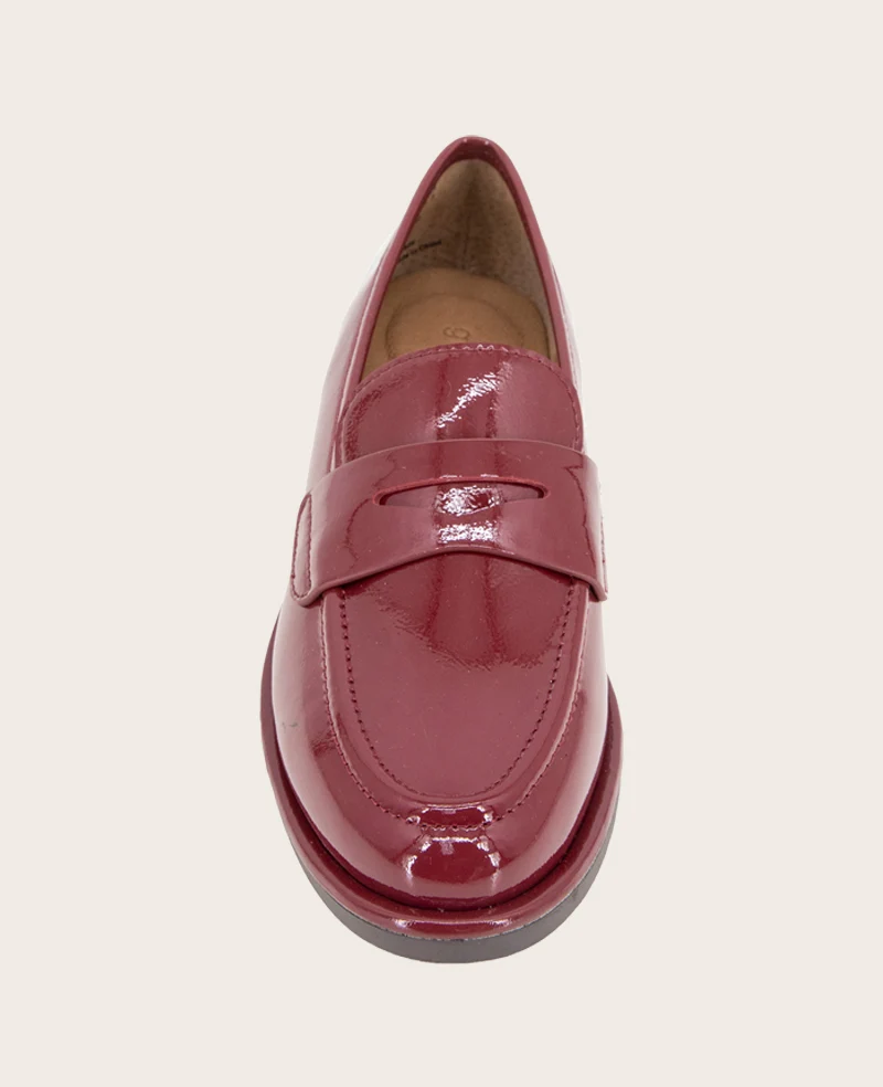 GENTLE SOULS - Cybil Crinkle Patent Loafer - Image 6