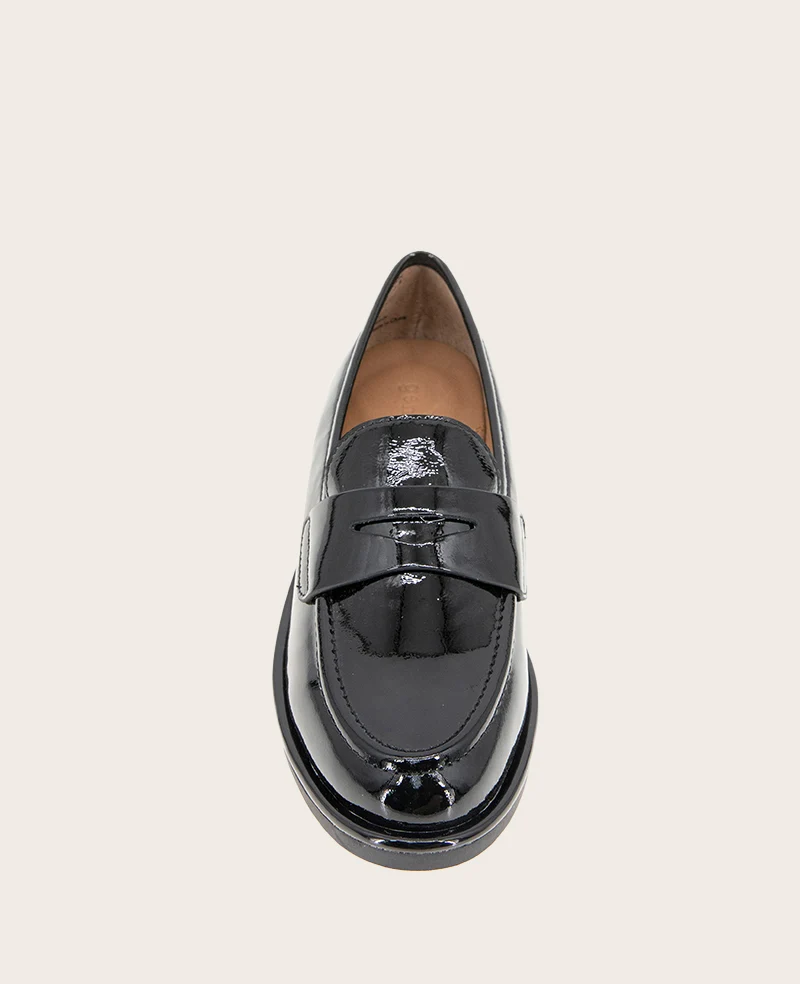 GENTLE SOULS - Cybil Patent Loafer - Image 6