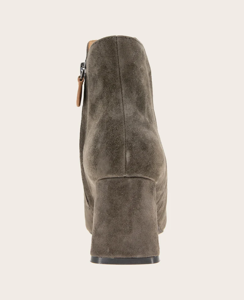 GENTLE SOULS - Danbury Suede Double Gore Heel Boot - Image 3