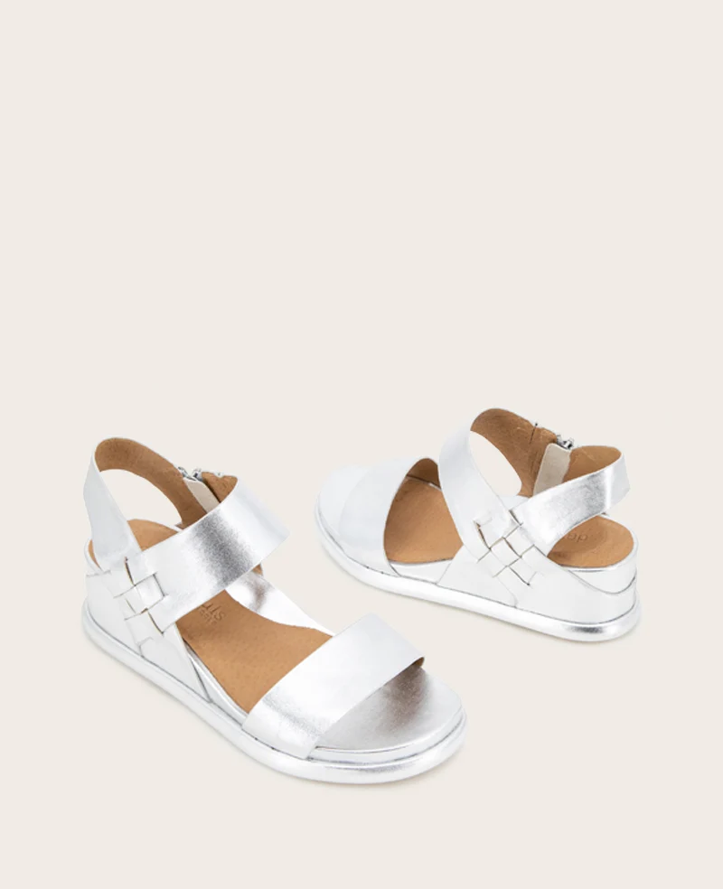 GENTLE SOULS - Jolisa Metallic Woven Detail Wedge - Image 2