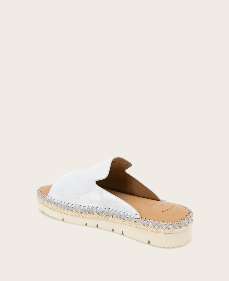 GENTLE SOULS - Leilani Metallic Platform Slip On Sandal - Image 3