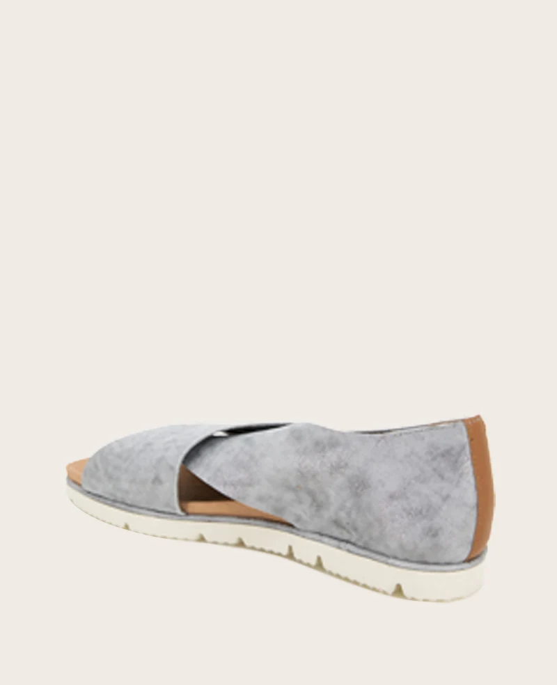 GENTLE SOULS - Leslie X Band Metallic Tread Sole Sandal - Image 4