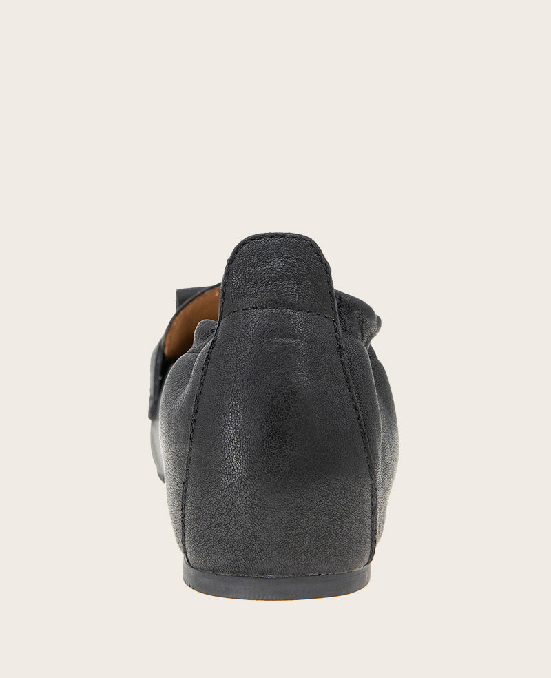 GENTLE SOULS - Scotty Tassel Leather Loafer - Image 3