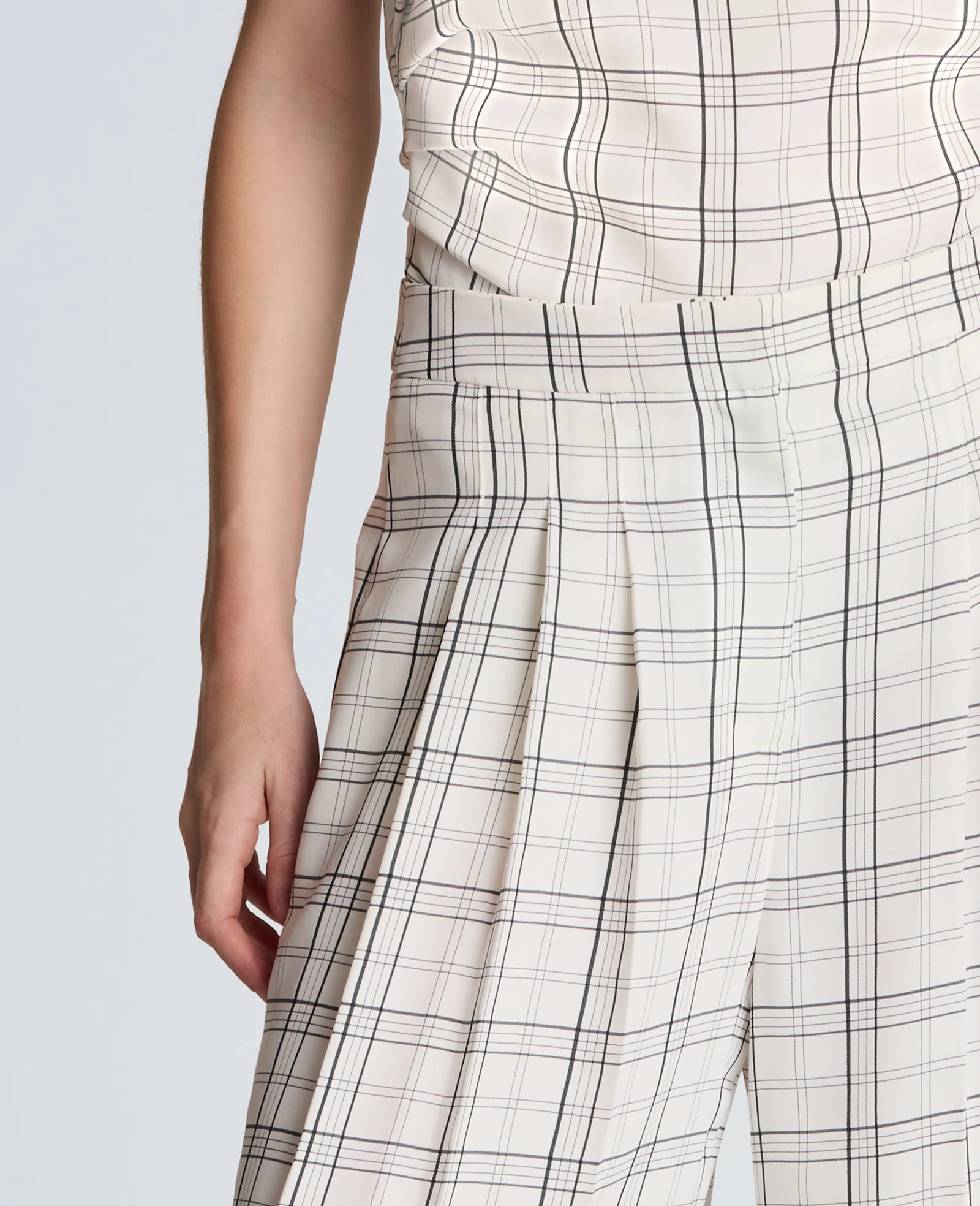 High Rise Fly Front Wide Leg Triple Pleat Lined Plaid Pant - Image 4