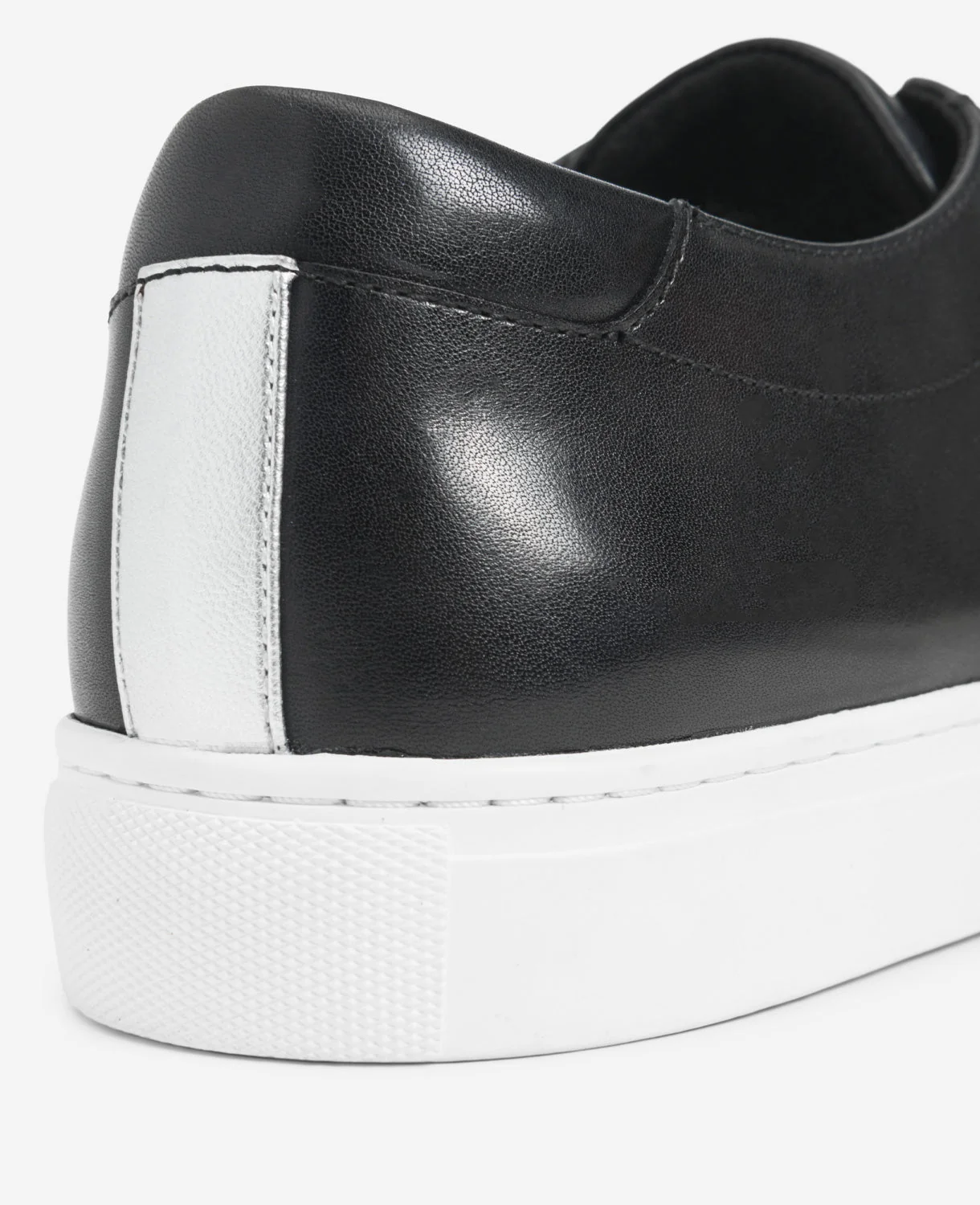 Site Exclusive! Men's Kam Leather Sneaker - Image 6