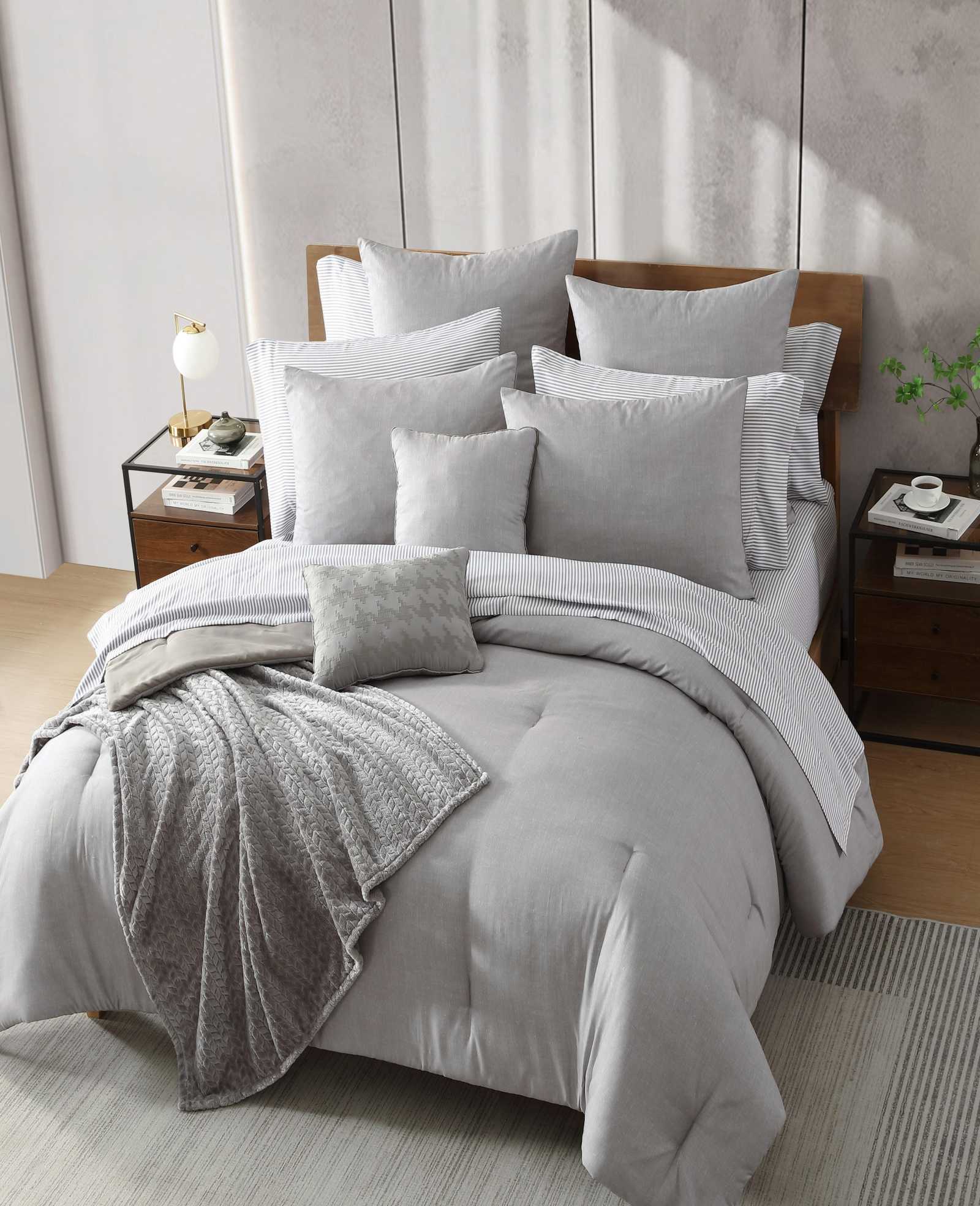 Abstract Texture Comforter Set - Image 5