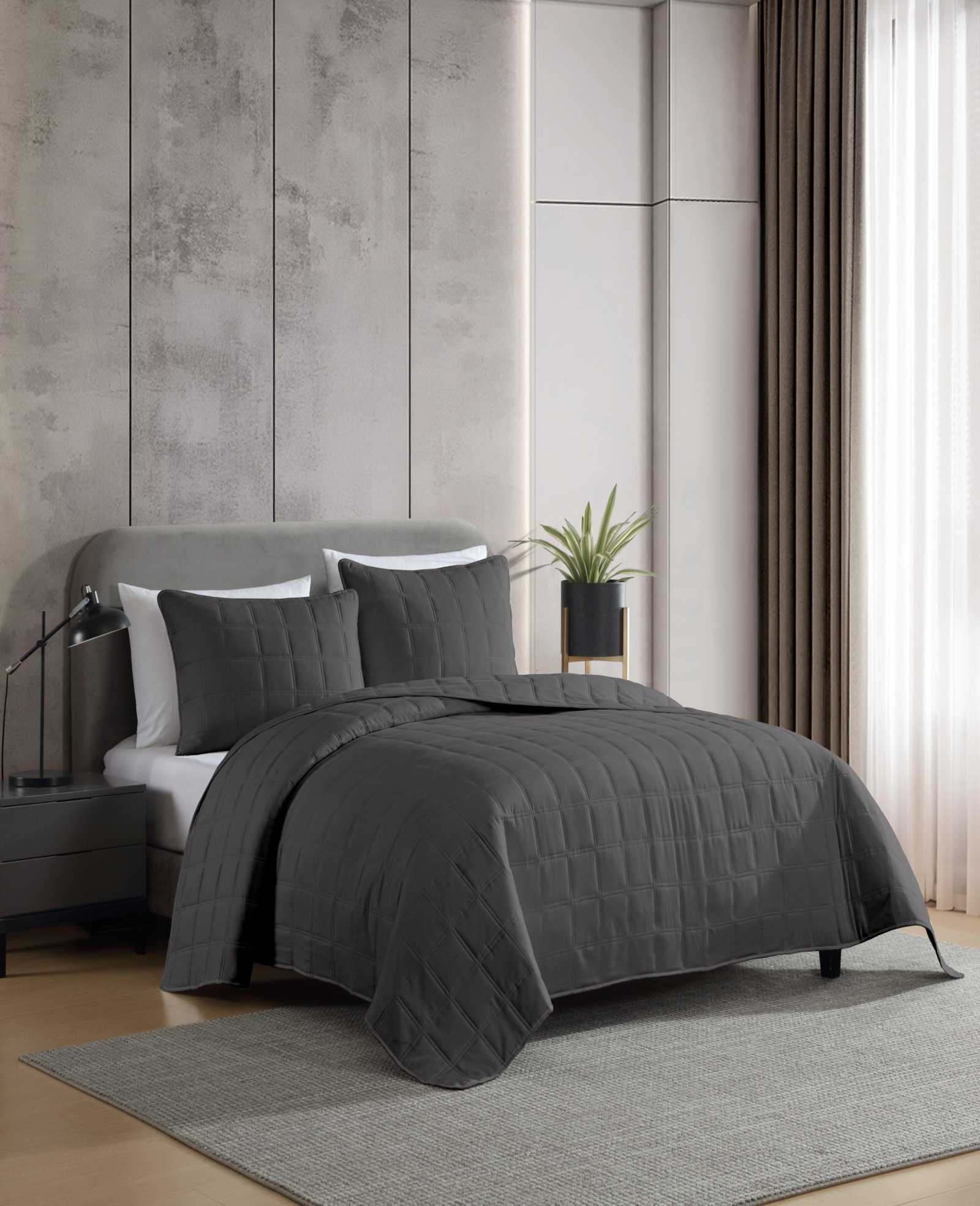 Stonewashed Quilt Set - Image 2