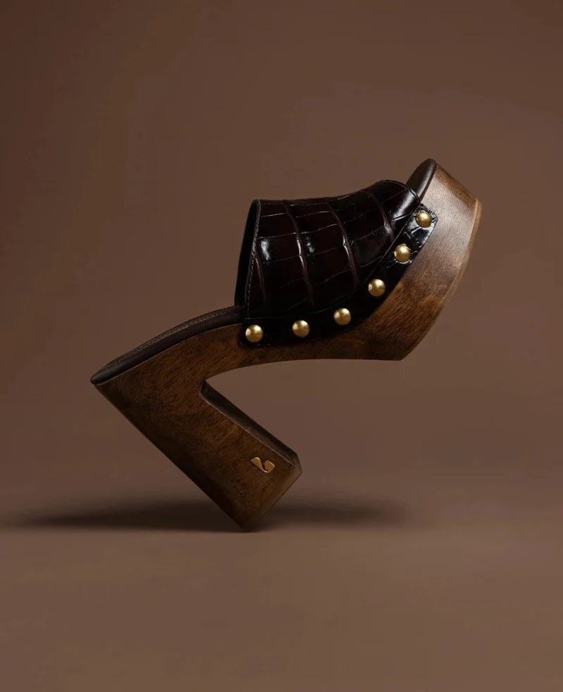 Larroudé x Kenneth Cole: Mule Dark Oak Croco Leather - Image 2