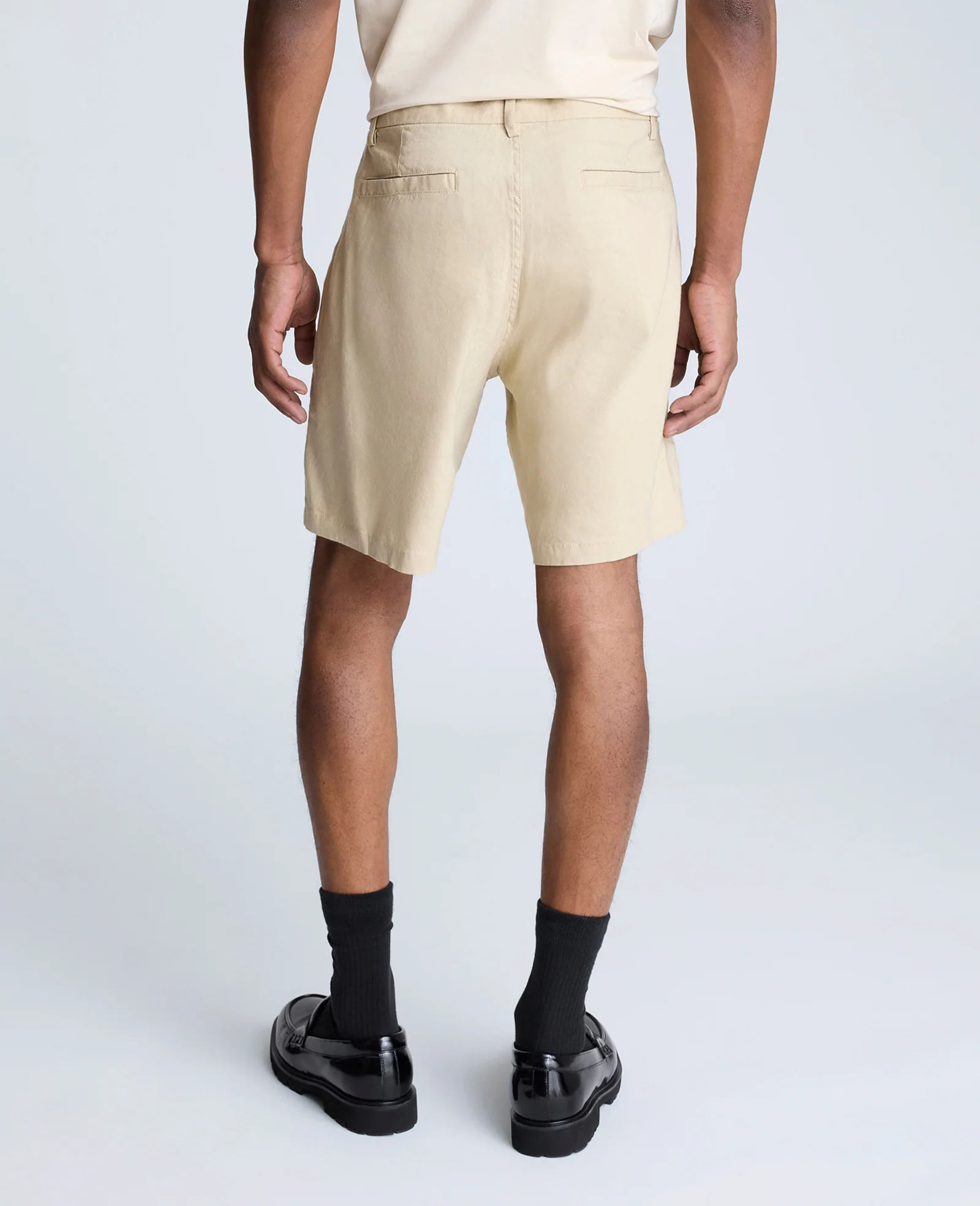 Performance Pleated Linen Short - Image 3