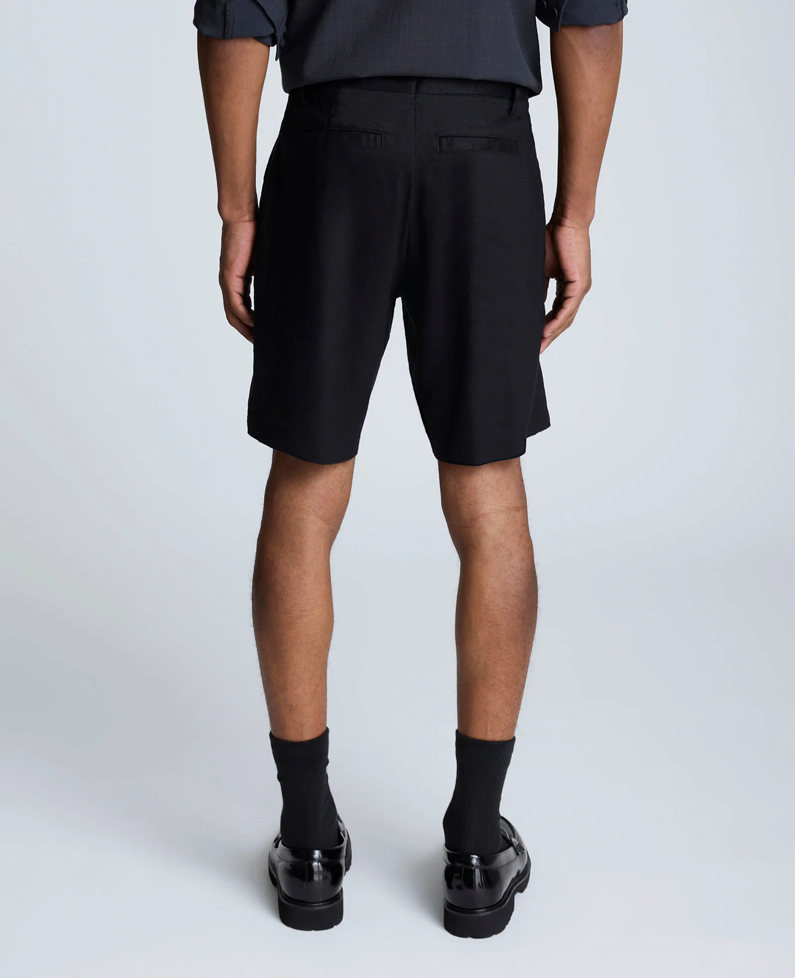 Performance Pleated Linen Short - Image 3