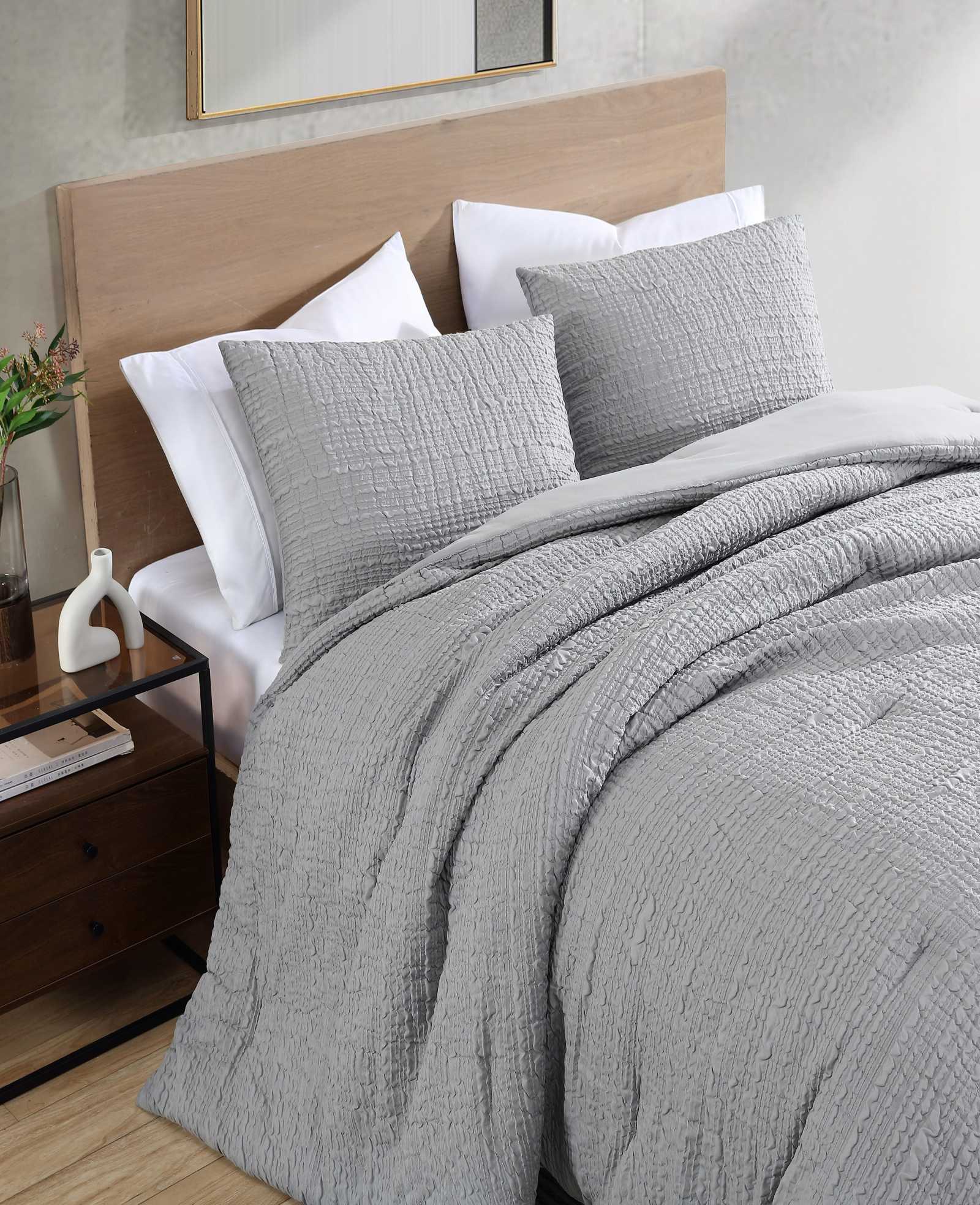 Serenity Wavy Lines Comforter Set - Image 9